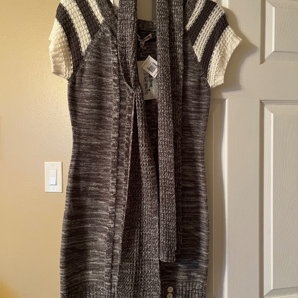 Sweater dress-gray/white
